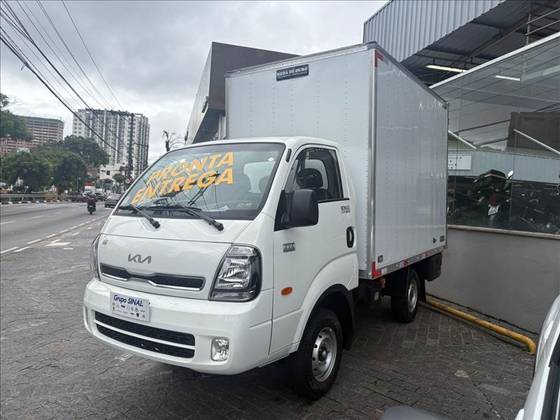 KIA BONGO 2.5 TD DIESEL STD CS 4x4 MANUAL KIA BONGO 2.5 TD DIESEL STD CS 4x4 MANUAL